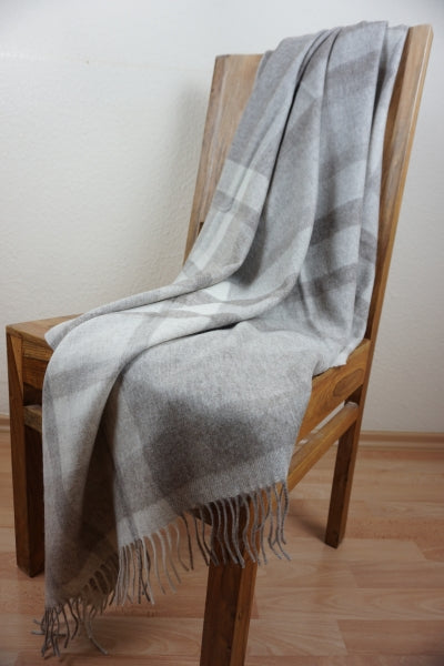 100% Schafwolle Decke