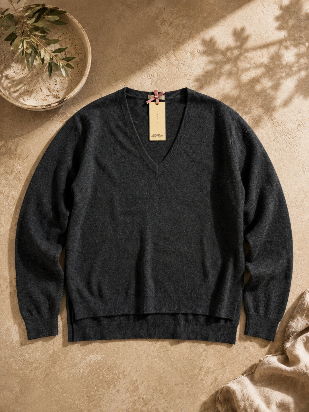 Cashmere V-Neck Damen unten offen